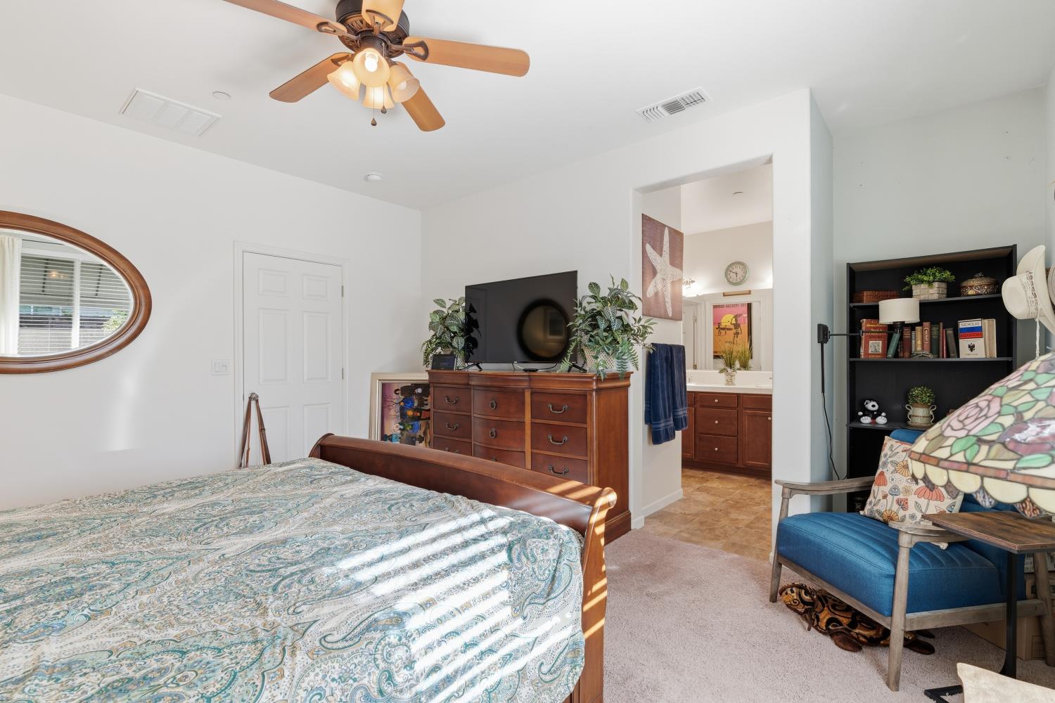 166 Rancho Santa Fe Dr, Madera, CA 93638
