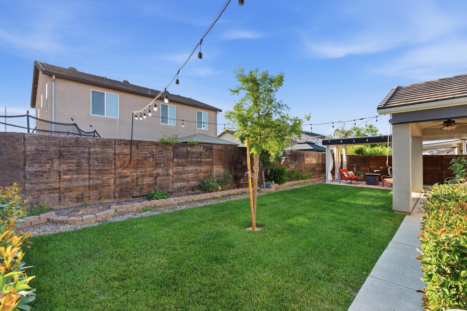 166 Rancho Santa Fe Dr, Madera, CA 93638