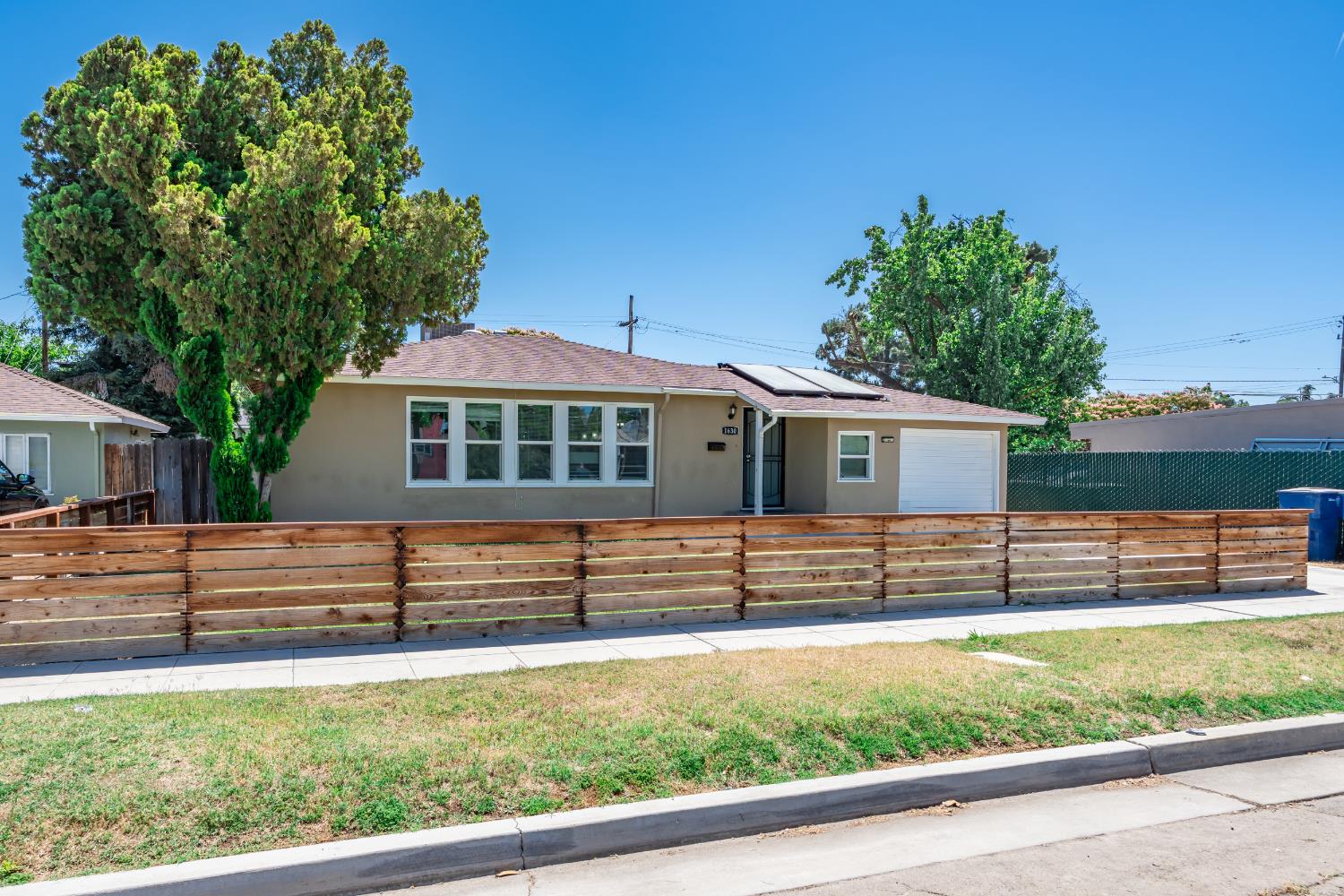 1630 N Delno Ave, Fresno, CA 93705