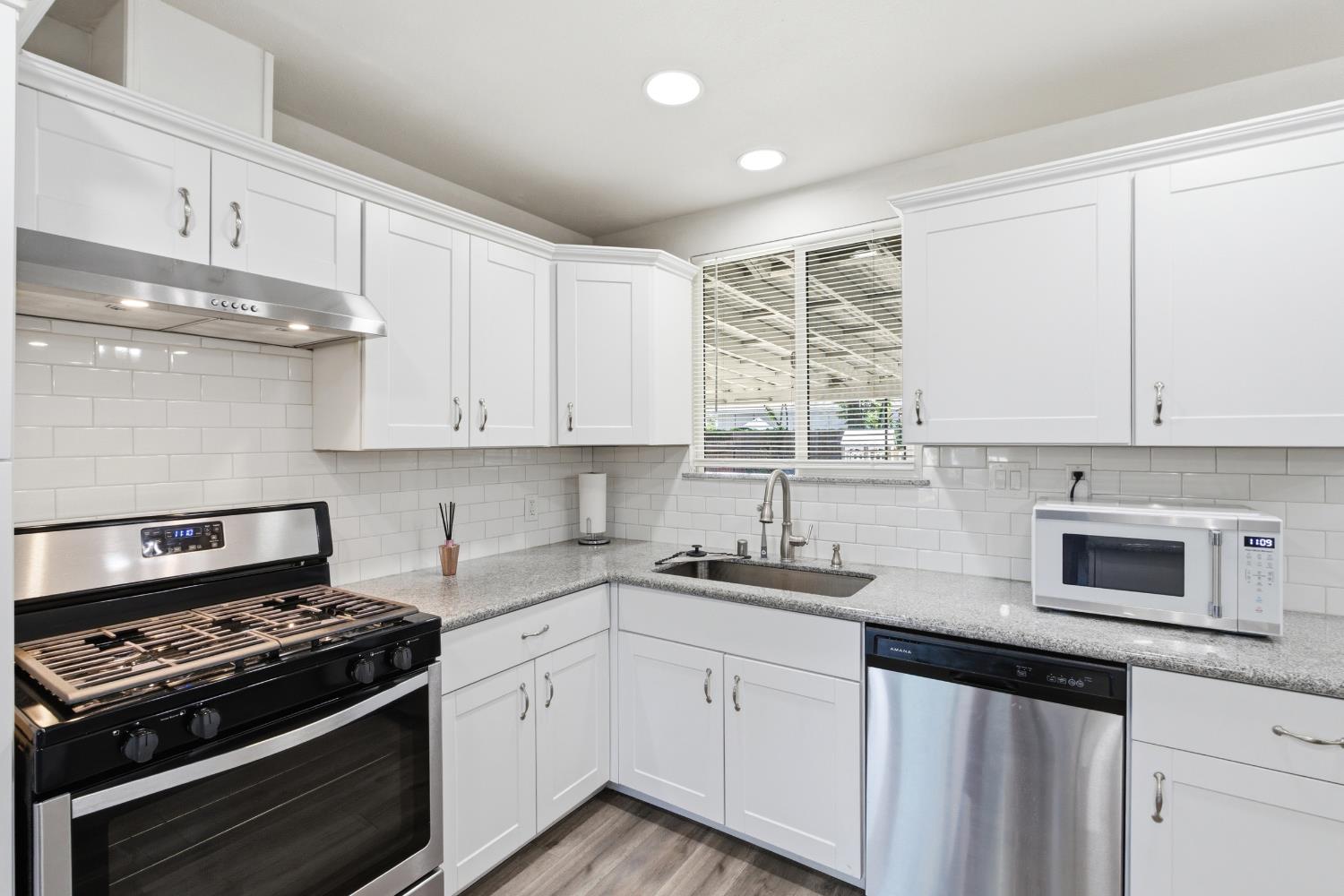 1630 N Delno Ave, Fresno, CA 93705