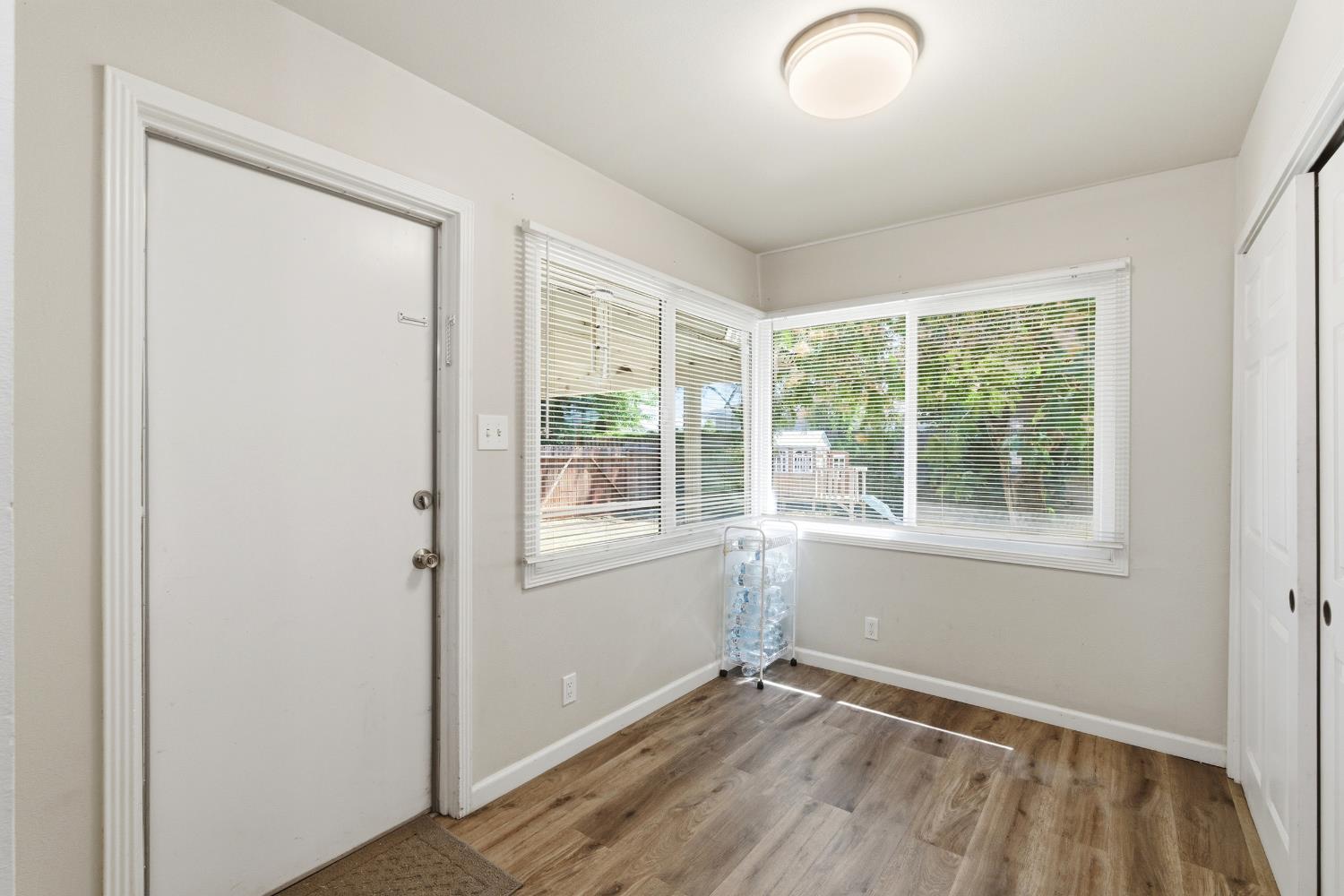 1630 N Delno Ave, Fresno, CA 93705