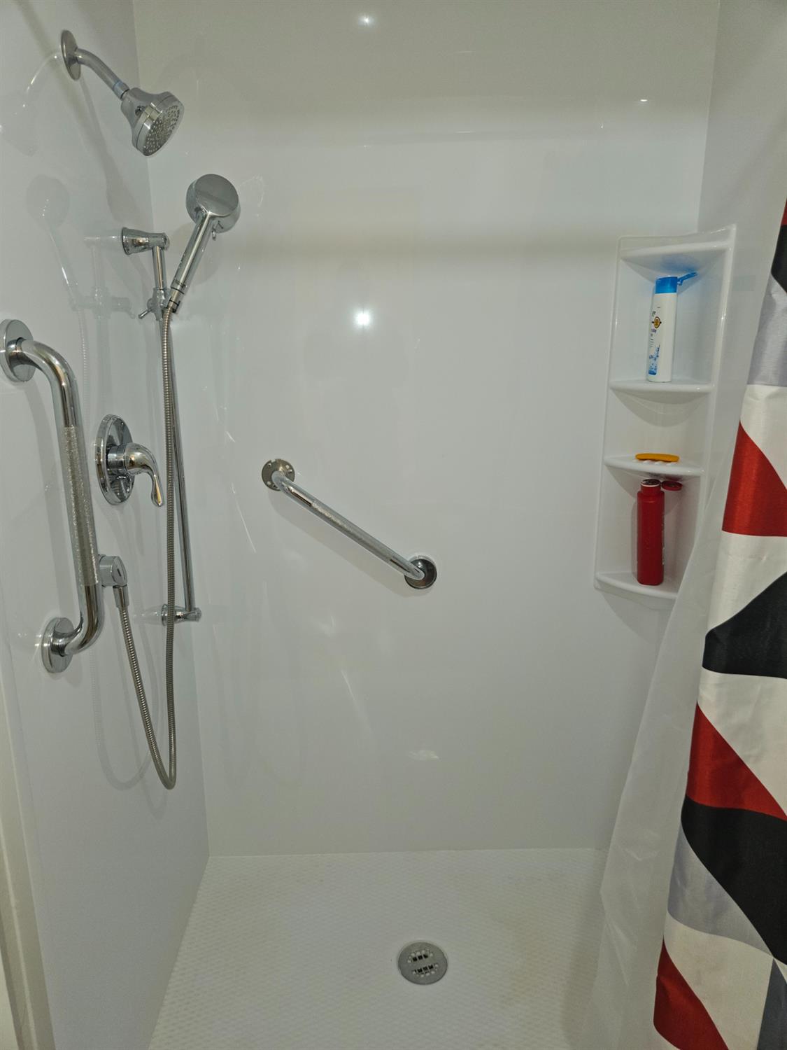 1657 Willow Ave, Clovis, CA 93612