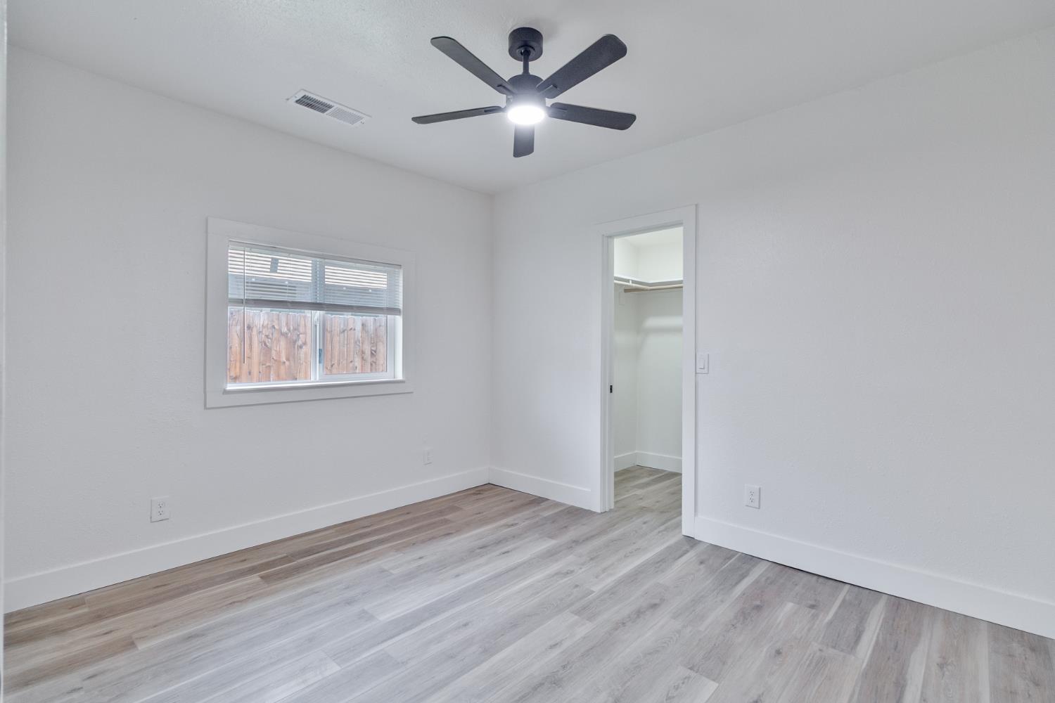 706 S Encina St, Visalia, CA 93277