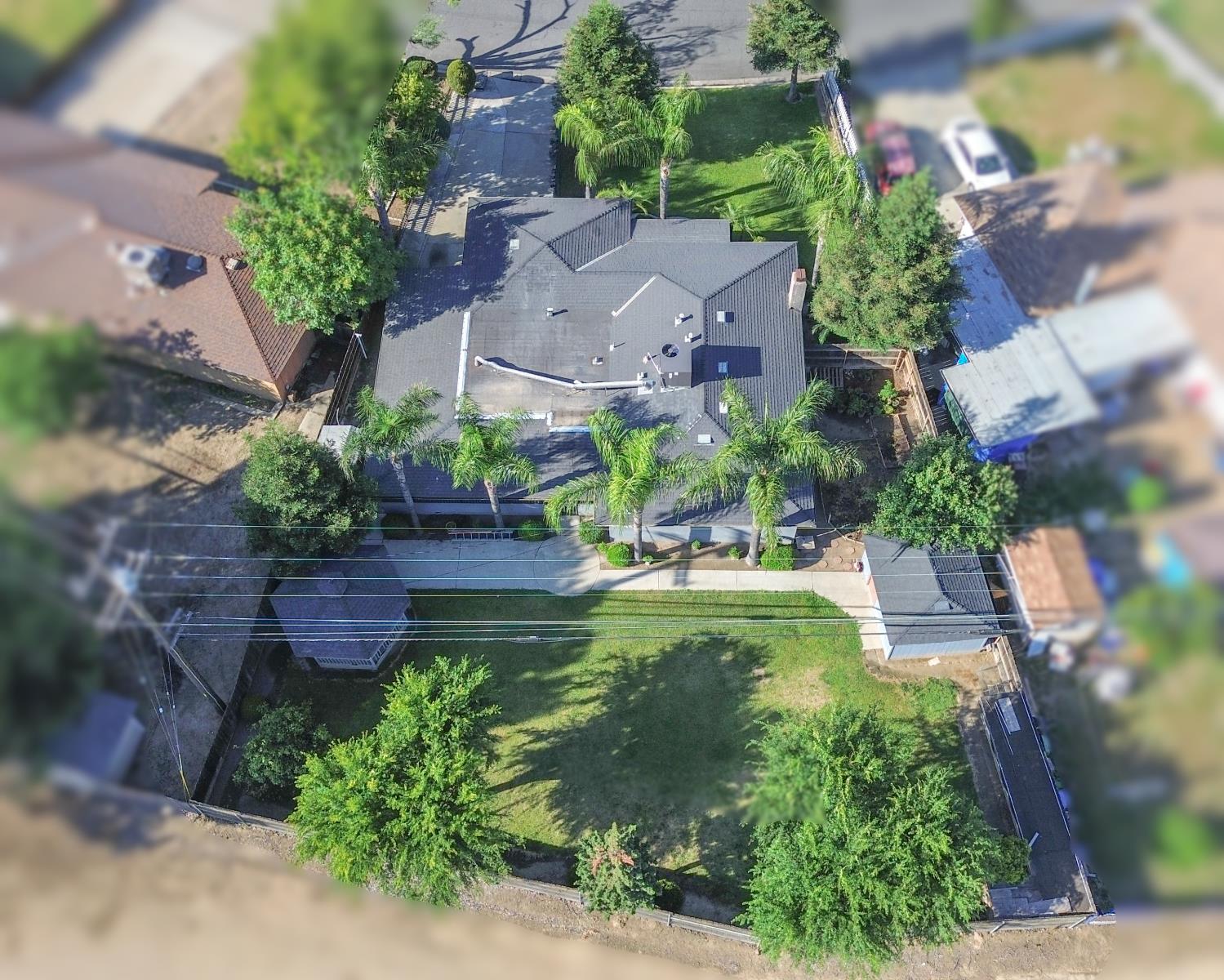 5719 E Bernadine Dr, Fresno, CA 93727