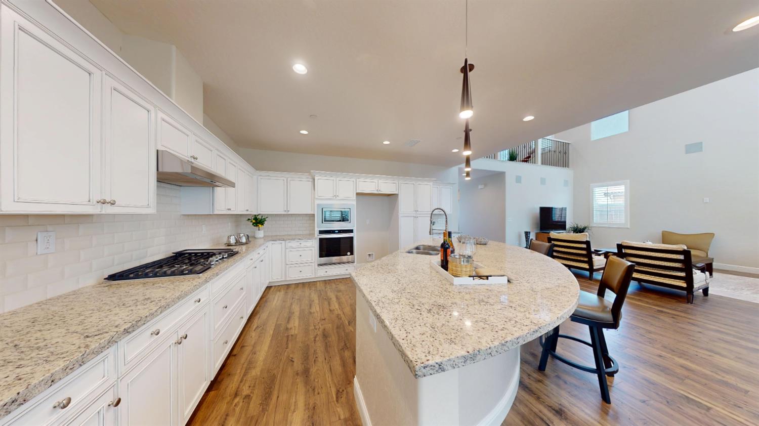 1821 W Corvina, Visalia, CA 93291