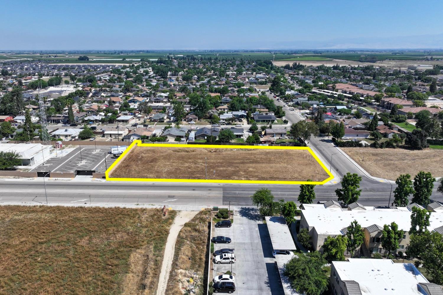 0 0 Tuolumne St, Parlier, CA 93648