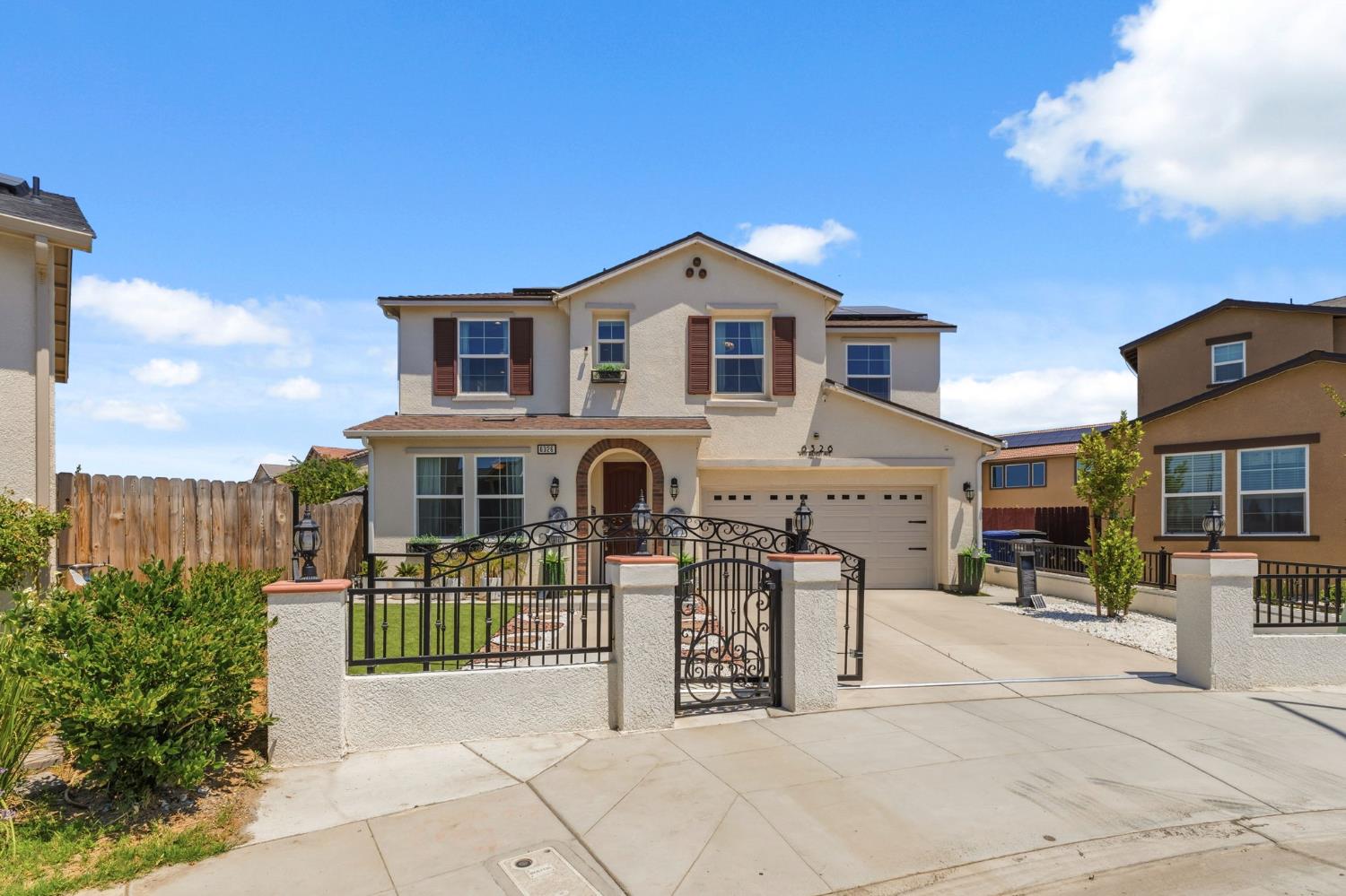 6326 W Richert Ave, Fresno, CA 93723