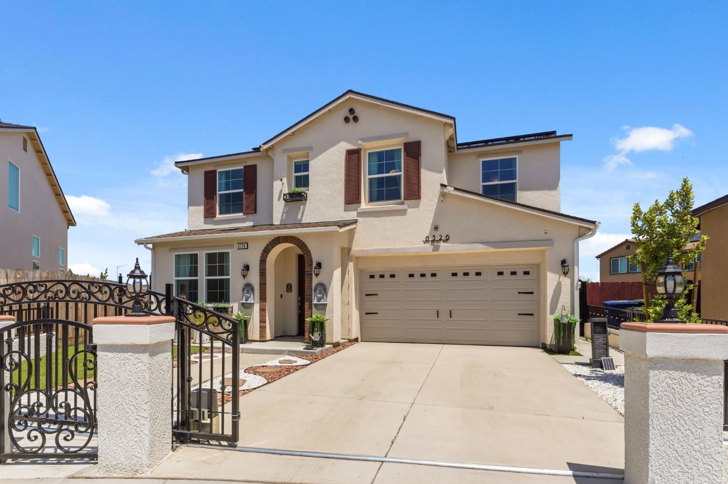 6326 W Richert Ave, Fresno, CA 93723