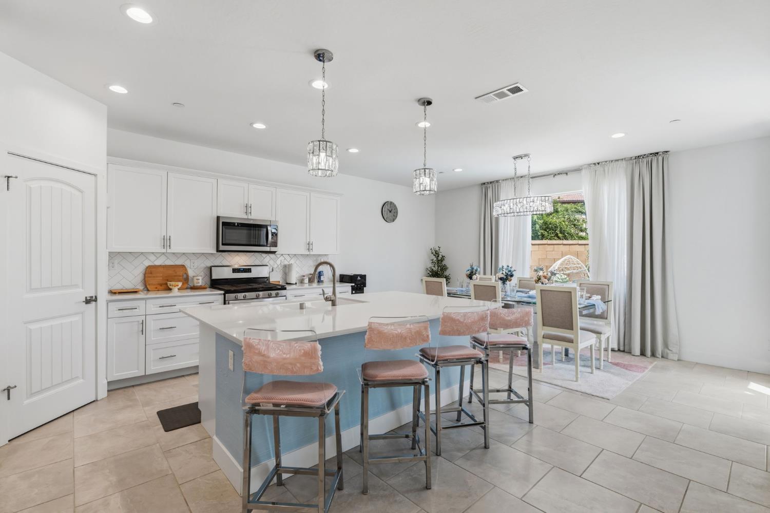 6326 W Richert Ave, Fresno, CA 93723