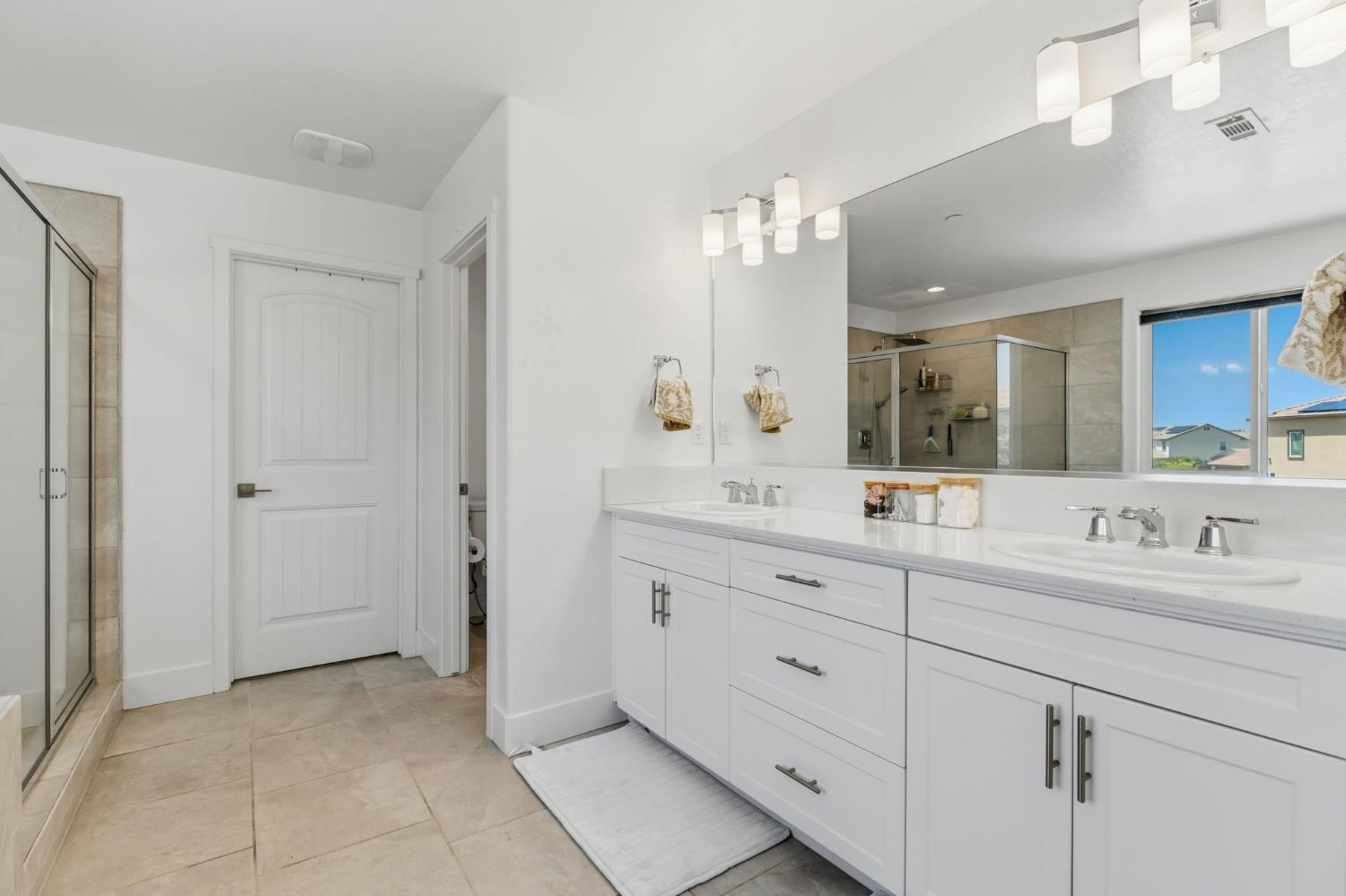6326 W Richert Ave, Fresno, CA 93723