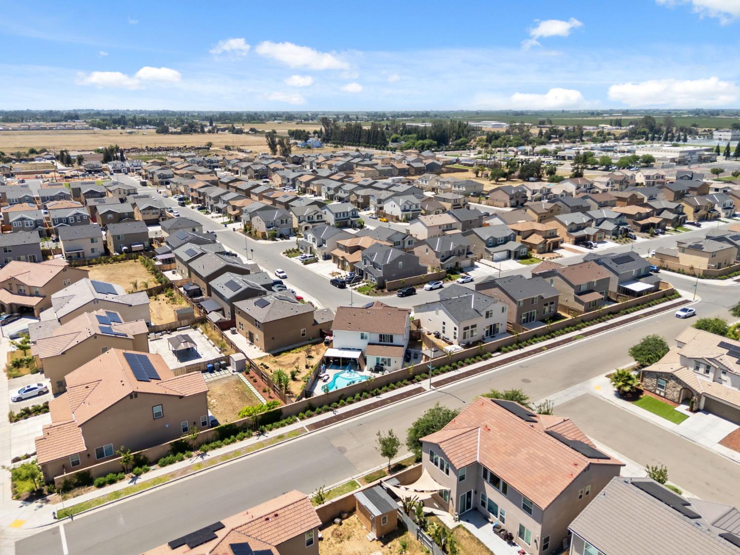 6326 W Richert Ave, Fresno, CA 93723