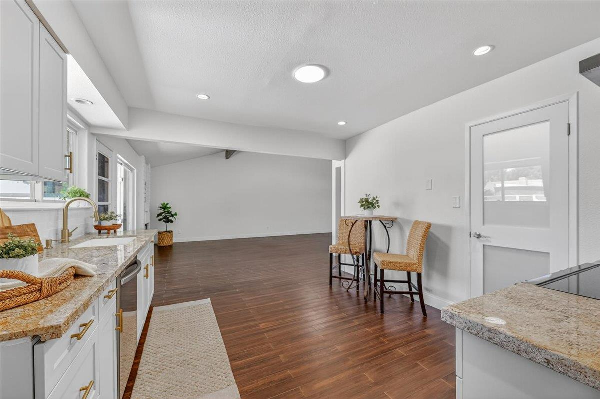 1866 W Santa Ana Ave #101, Fresno, CA 93705