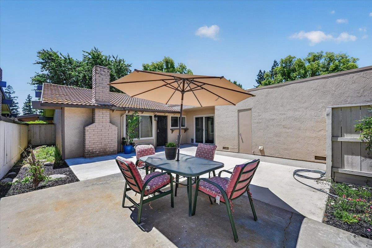 1866 W Santa Ana Ave #101, Fresno, CA 93705