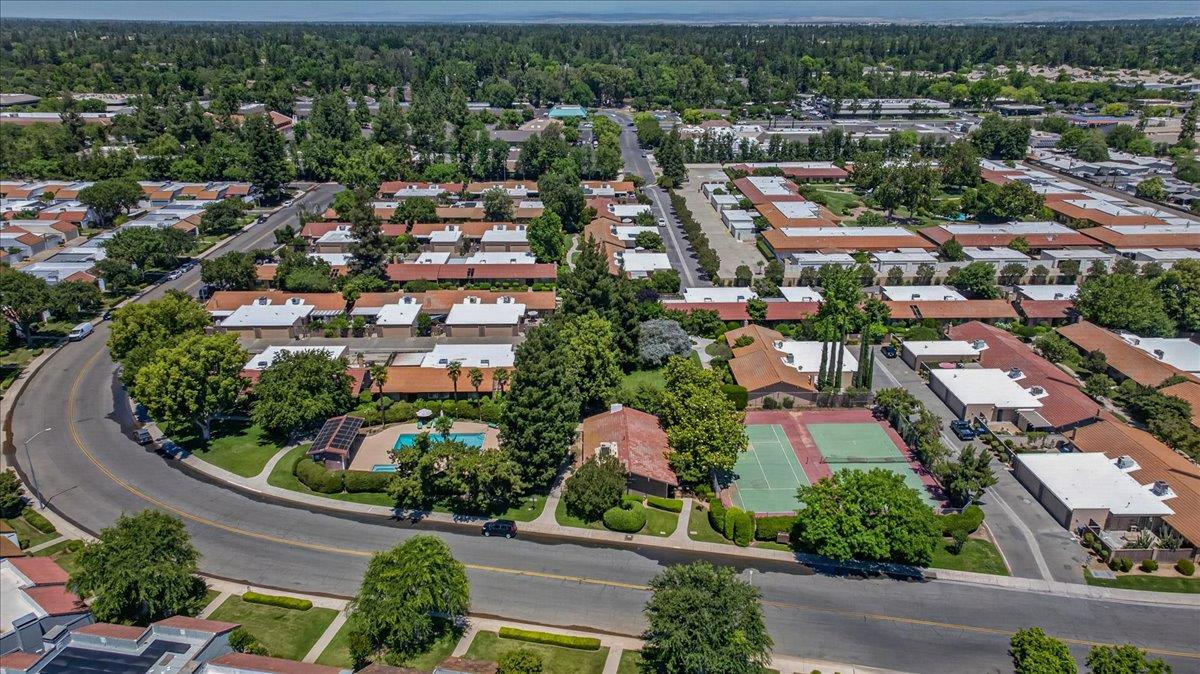 1866 W Santa Ana Ave #101, Fresno, CA 93705