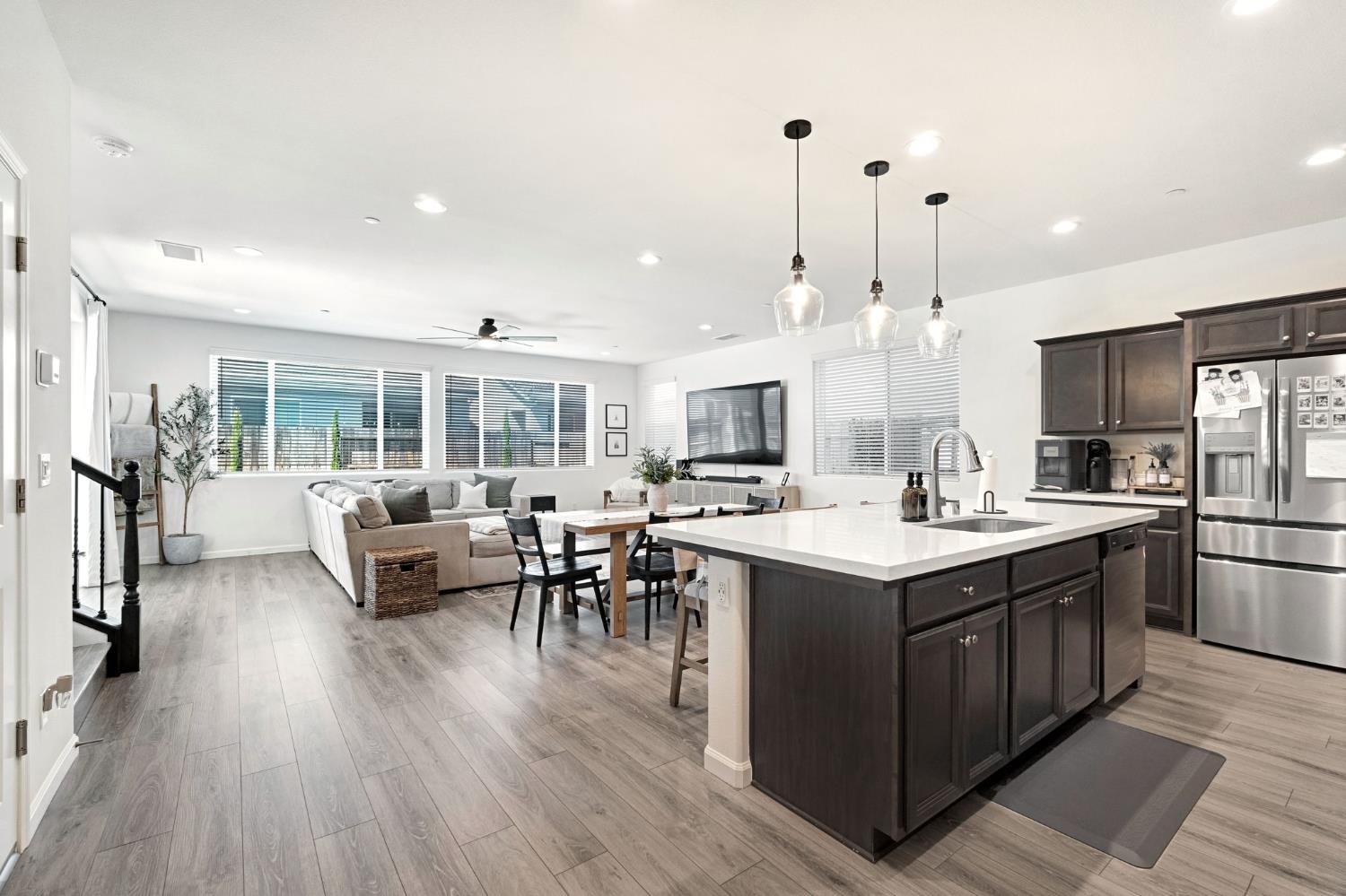 4155 Dennis Ave, Clovis, CA 93619