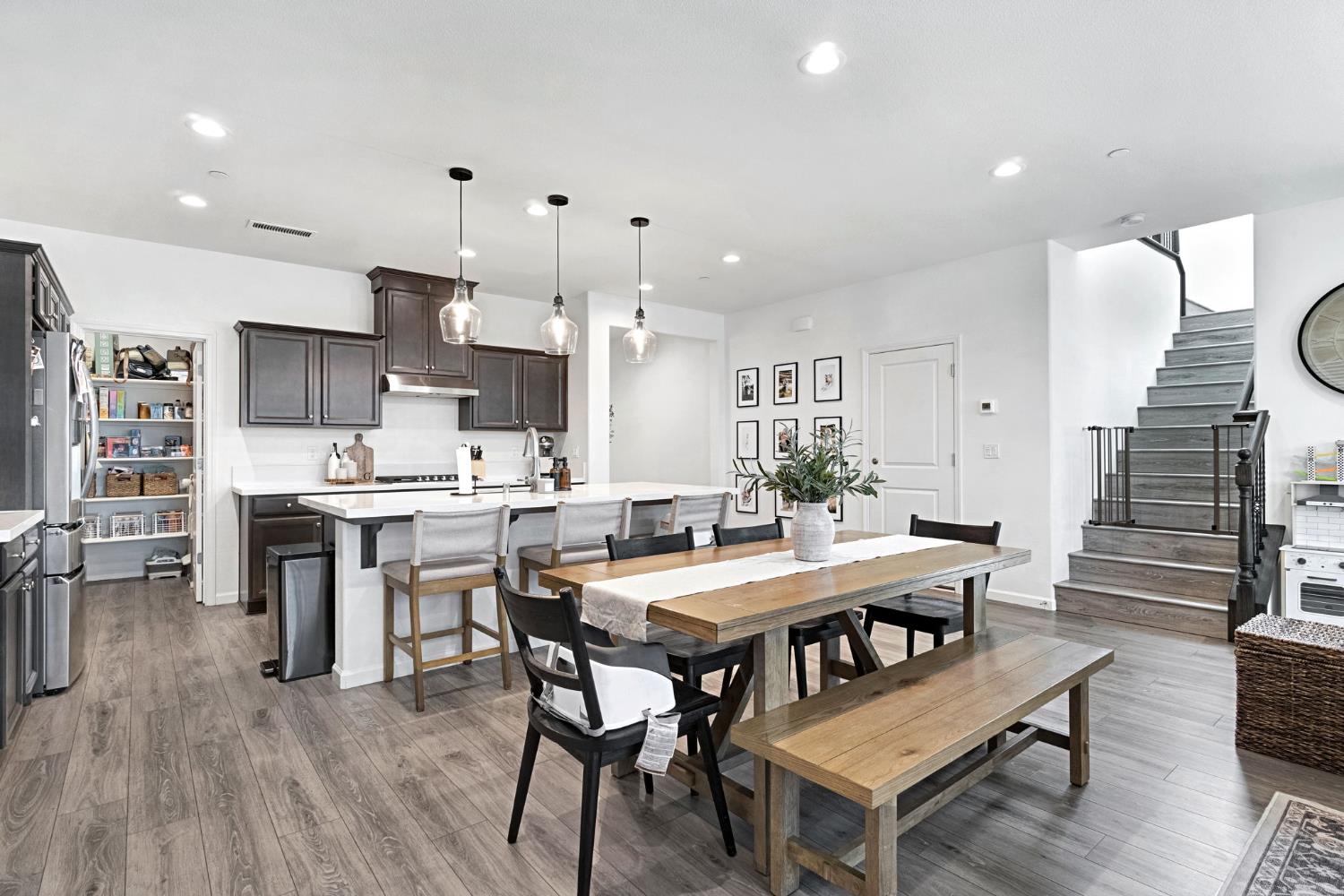 4155 Dennis Ave, Clovis, CA 93619