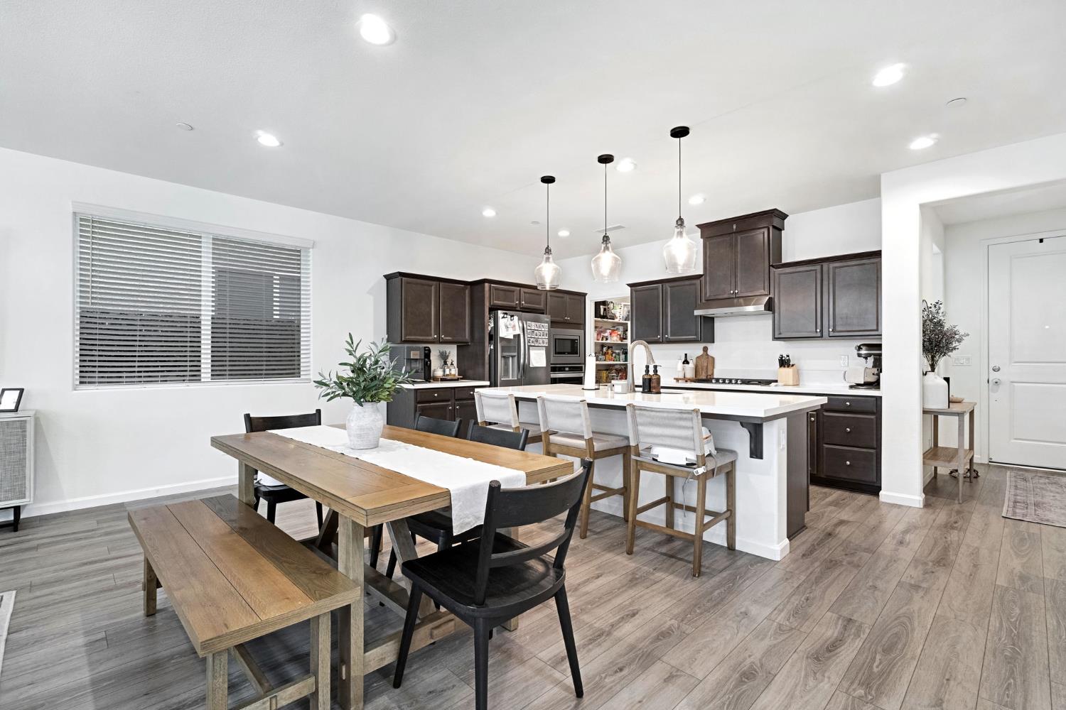 4155 Dennis Ave, Clovis, CA 93619