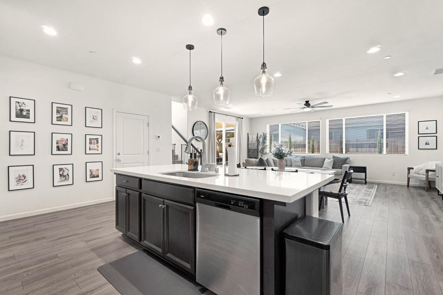 4155 Dennis Ave, Clovis, CA 93619
