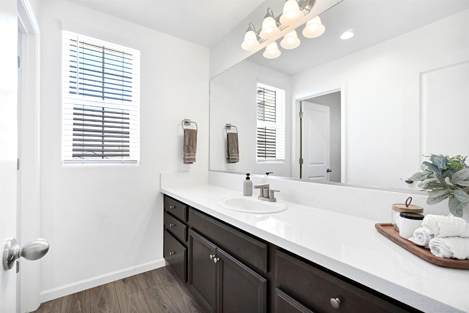 4155 Dennis Ave, Clovis, CA 93619