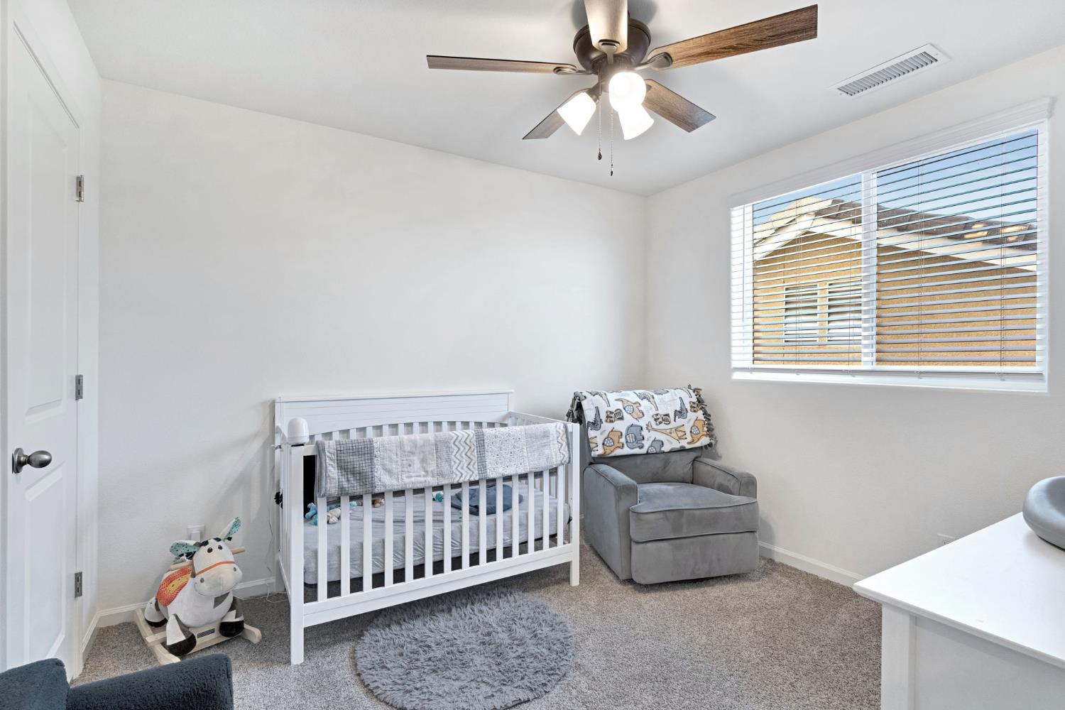 4155 Dennis Ave, Clovis, CA 93619