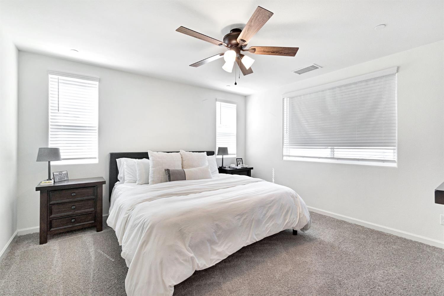 4155 Dennis Ave, Clovis, CA 93619