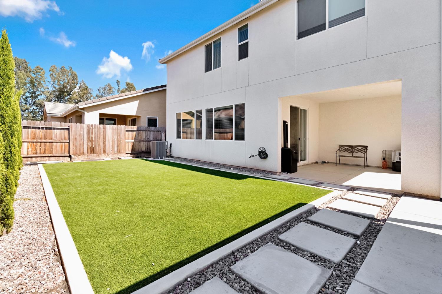 4155 Dennis Ave, Clovis, CA 93619