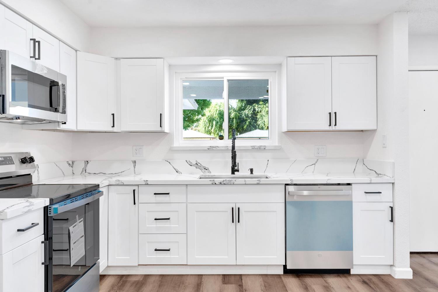 3126 W Alamos Ave, Fresno, CA 93722