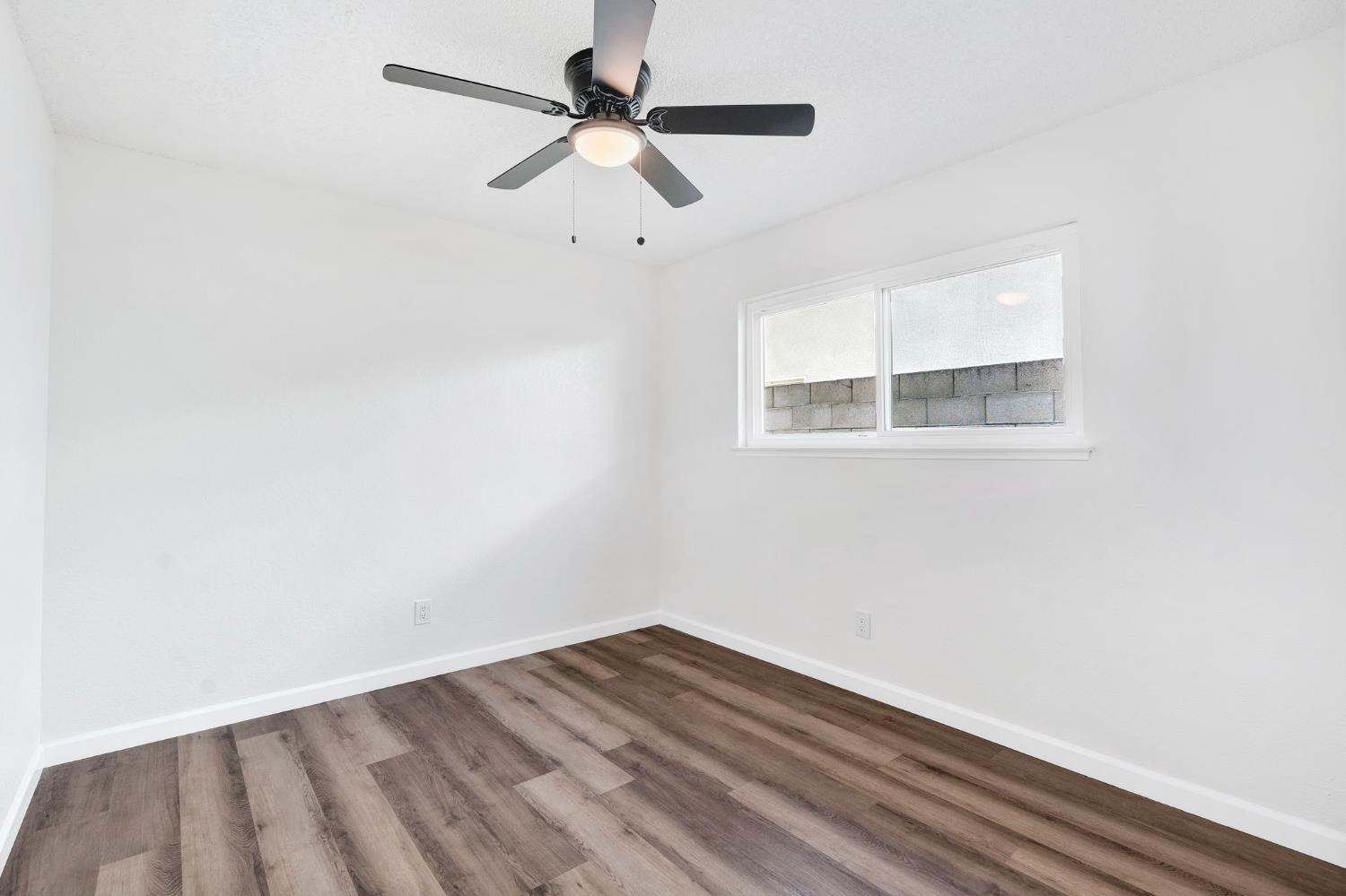 3126 W Alamos Ave, Fresno, CA 93722