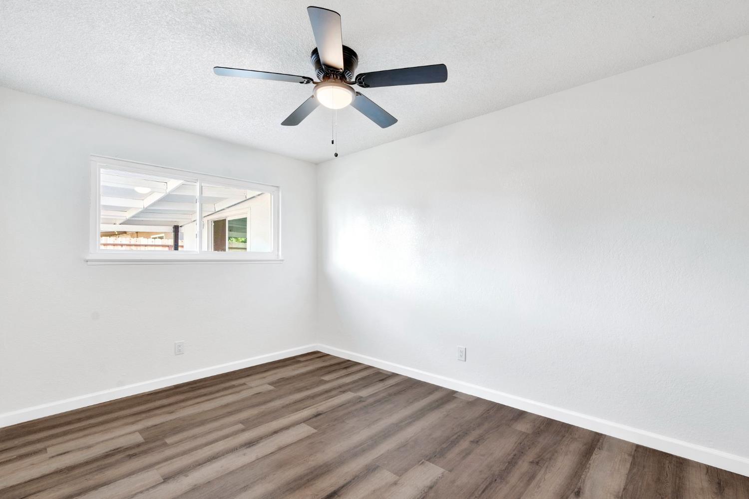 3126 W Alamos Ave, Fresno, CA 93722