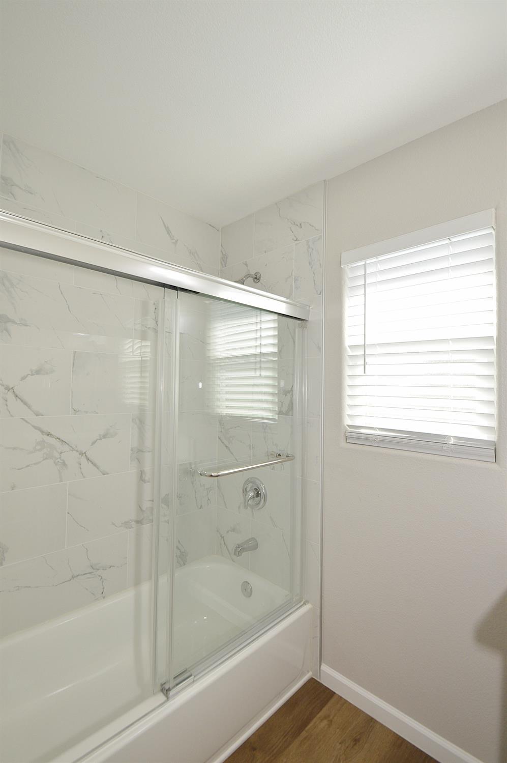 3422 E Michigan Ave, Fresno, CA 93703