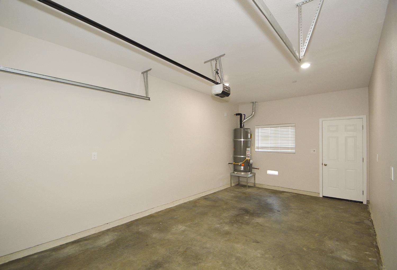 3422 E Michigan Ave, Fresno, CA 93703
