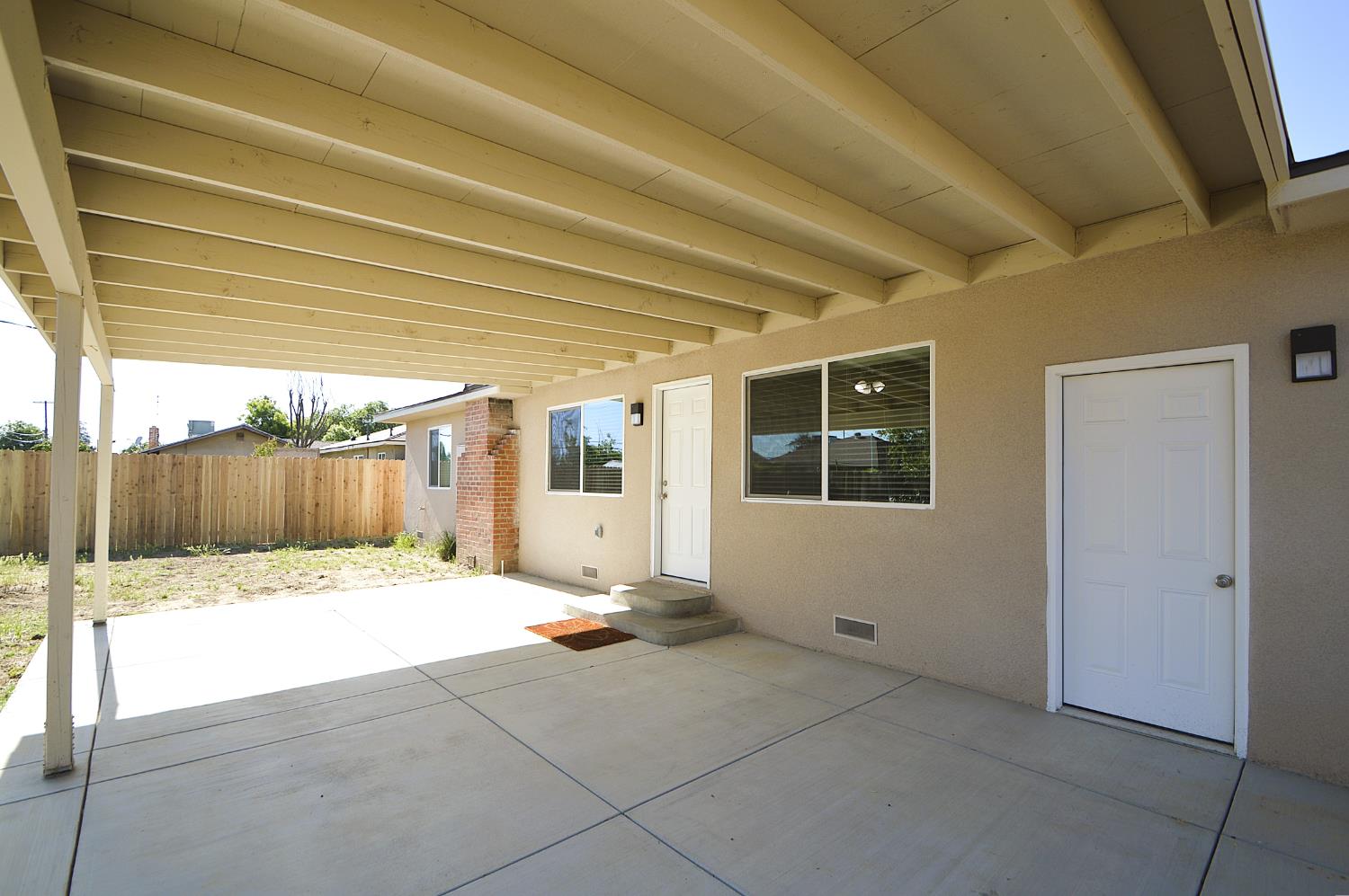 3422 E Michigan Ave, Fresno, CA 93703