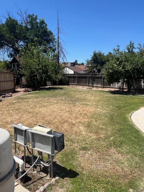 2208 S Garden Ave, Fresno, CA 93725