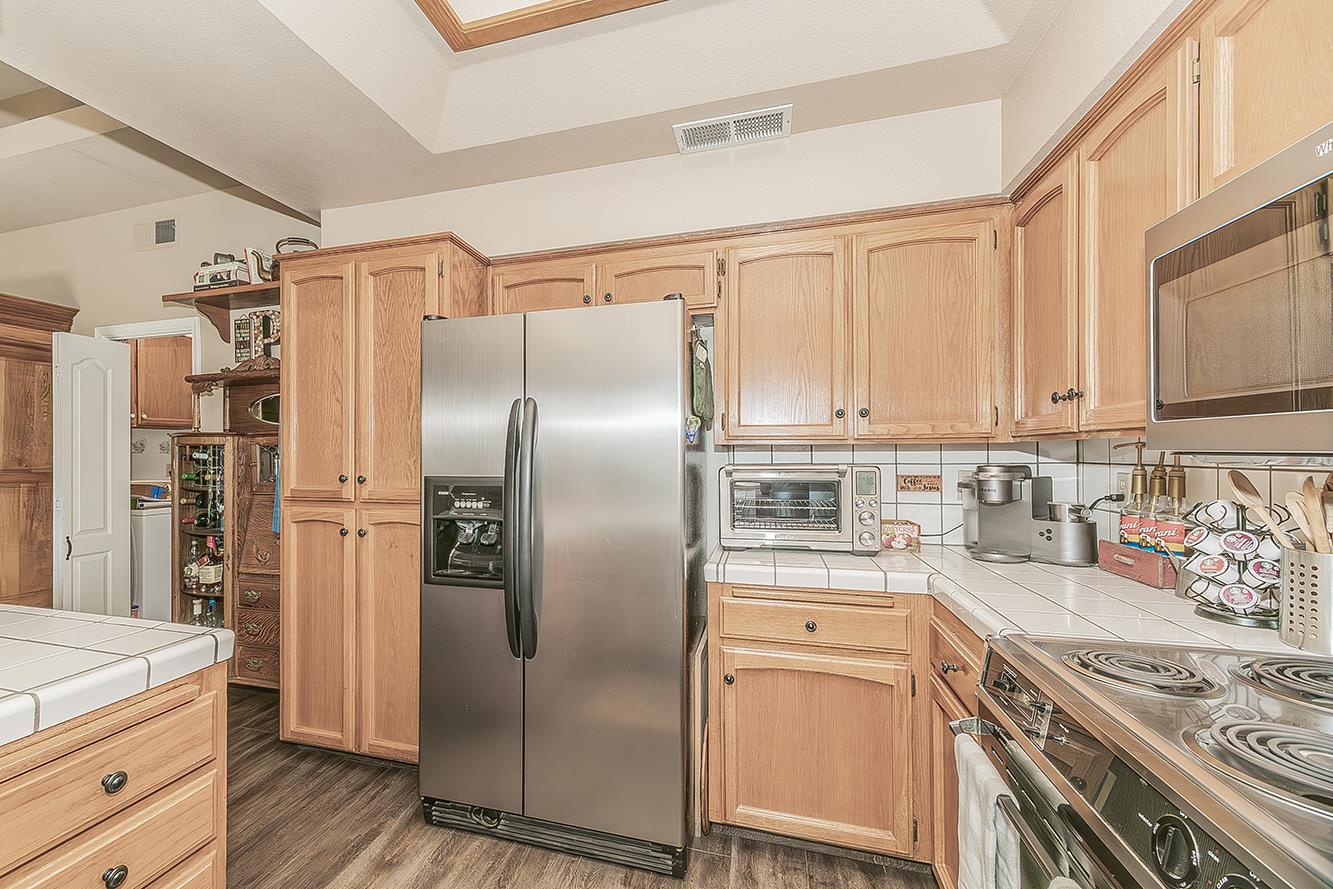 8531 N Rowell Ave, Fresno, CA 93720