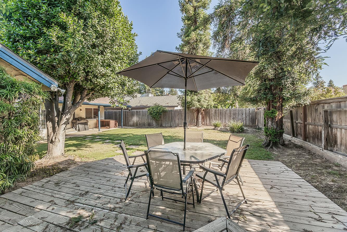 8531 N Rowell Ave, Fresno, CA 93720