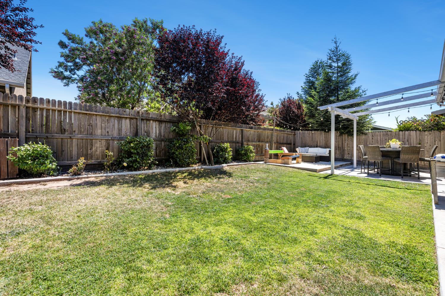 4112 Alamos Ave, Clovis, CA 93619