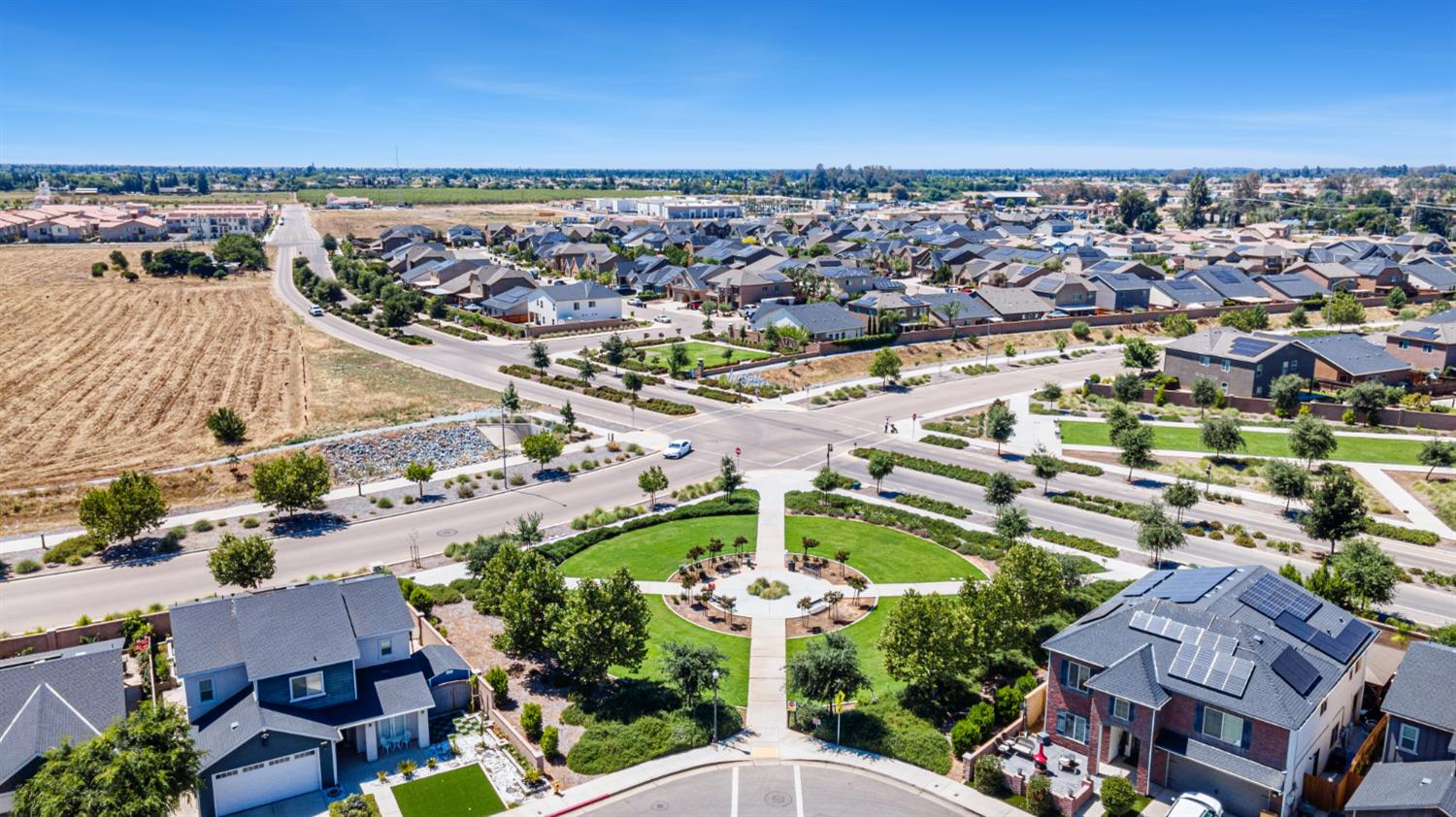 4112 Alamos Ave, Clovis, CA 93619