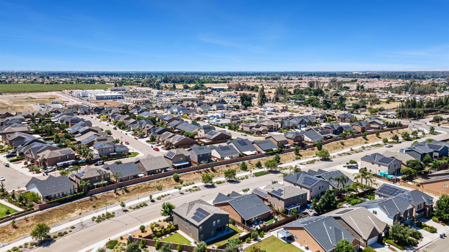 4112 Alamos Ave, Clovis, CA 93619