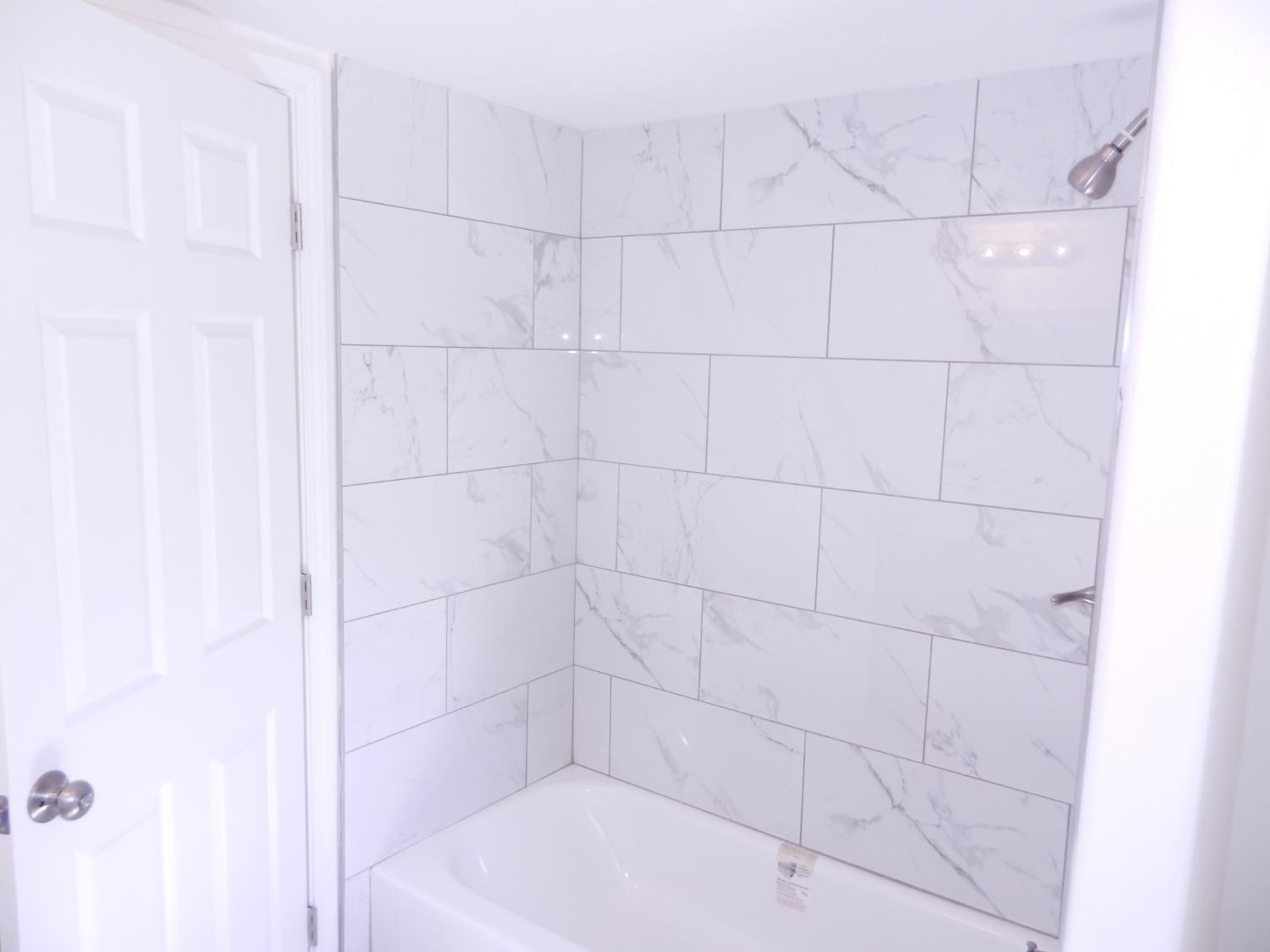 2413 S Sierra Vista Ave, Fresno, CA 93725