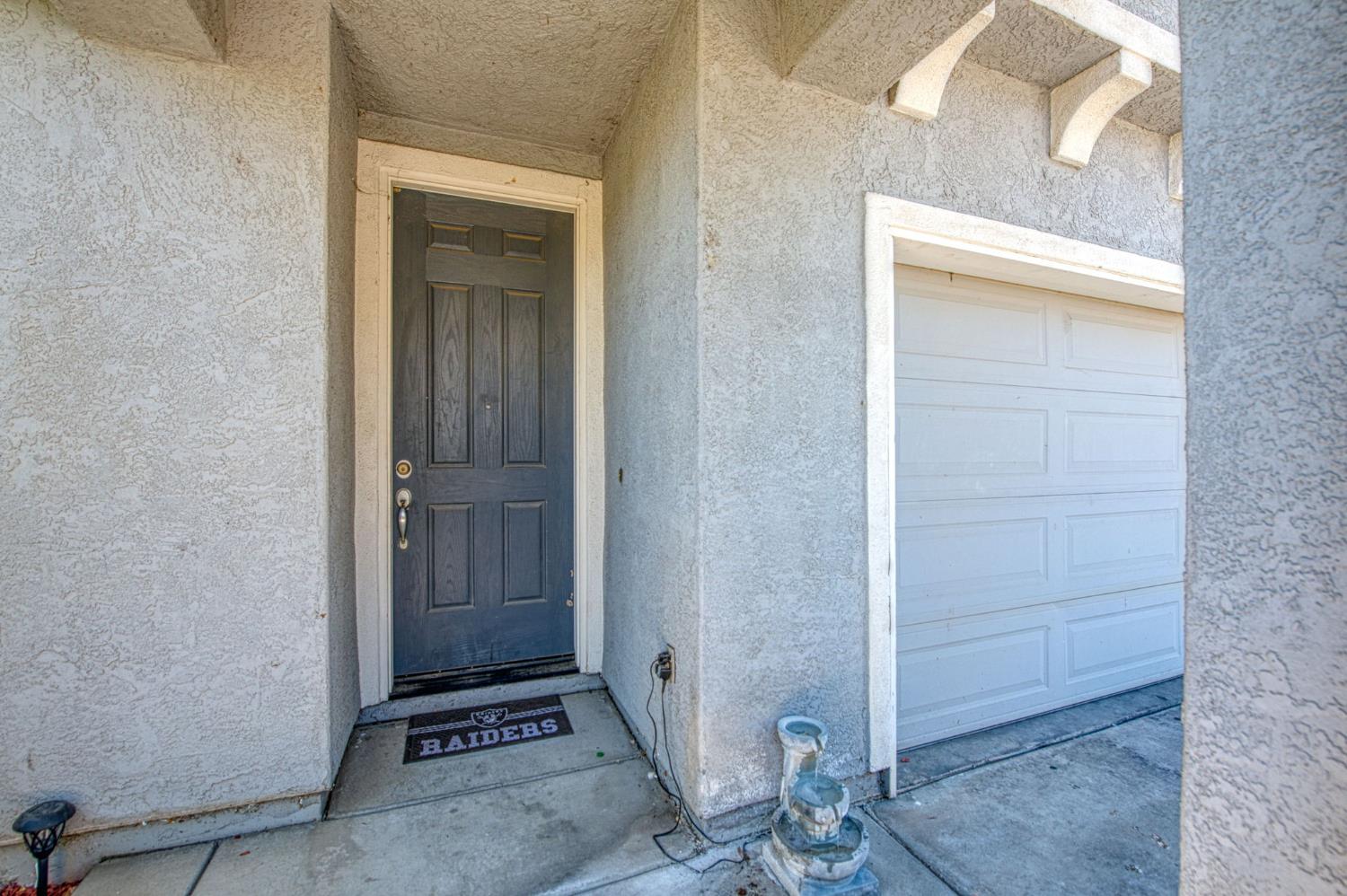 4605 W Javier Way, Fresno, CA 93722