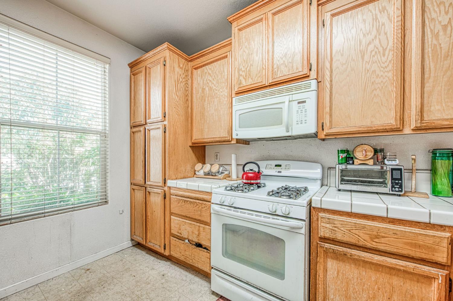 4605 W Javier Way, Fresno, CA 93722