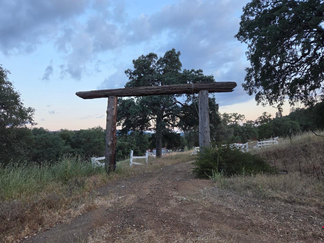 33555 Merrill Ranch Rd, O neals, CA 93645
