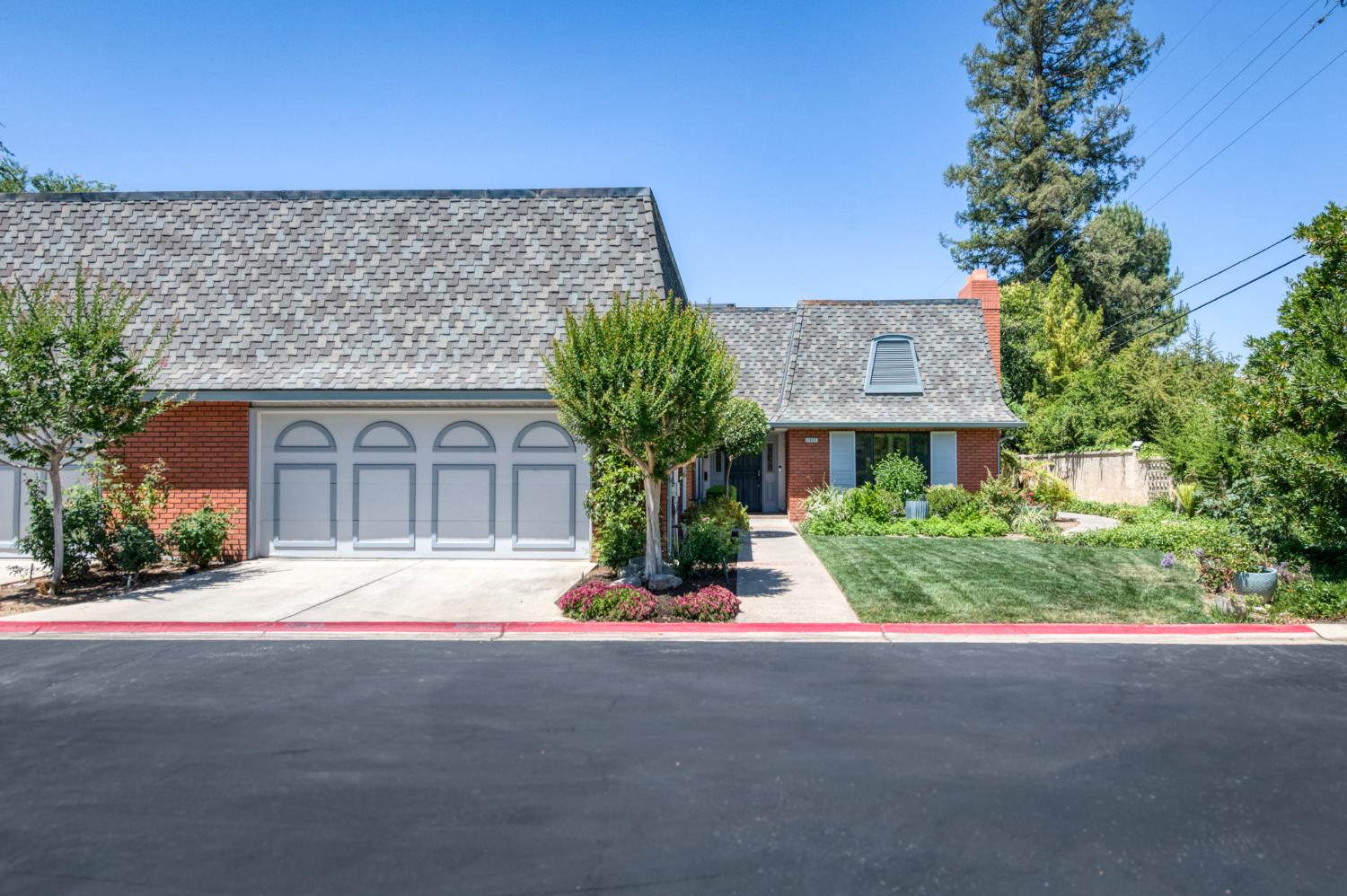 2802 W Downing Ct, Fresno, CA 93711