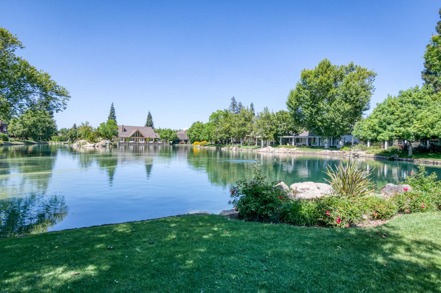 2802 W Downing Ct, Fresno, CA 93711