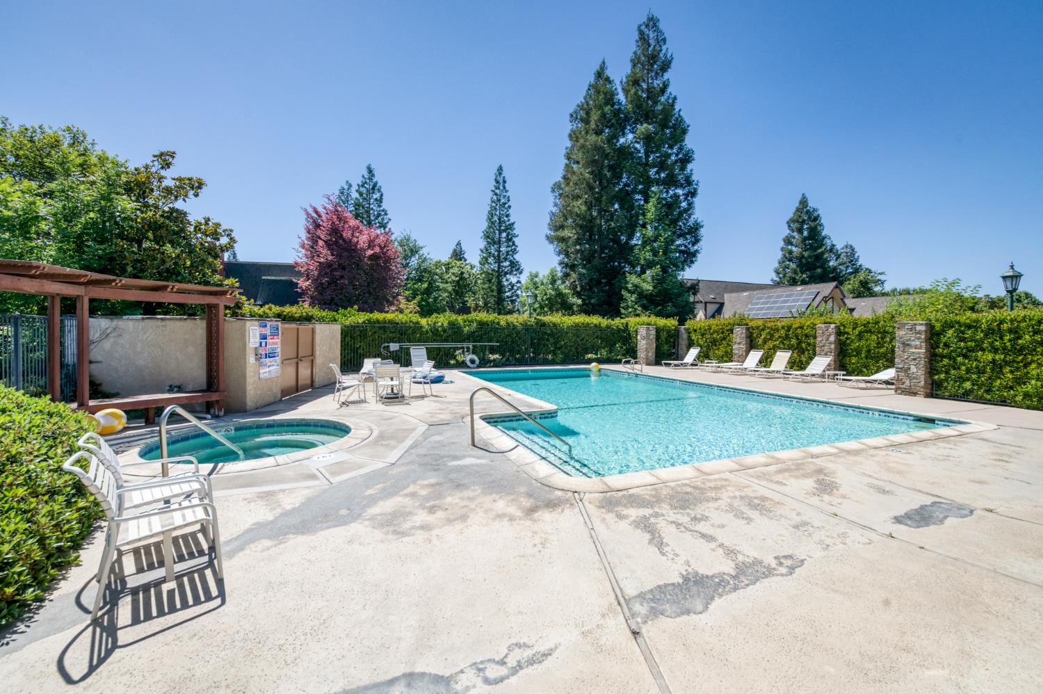2802 W Downing Ct, Fresno, CA 93711