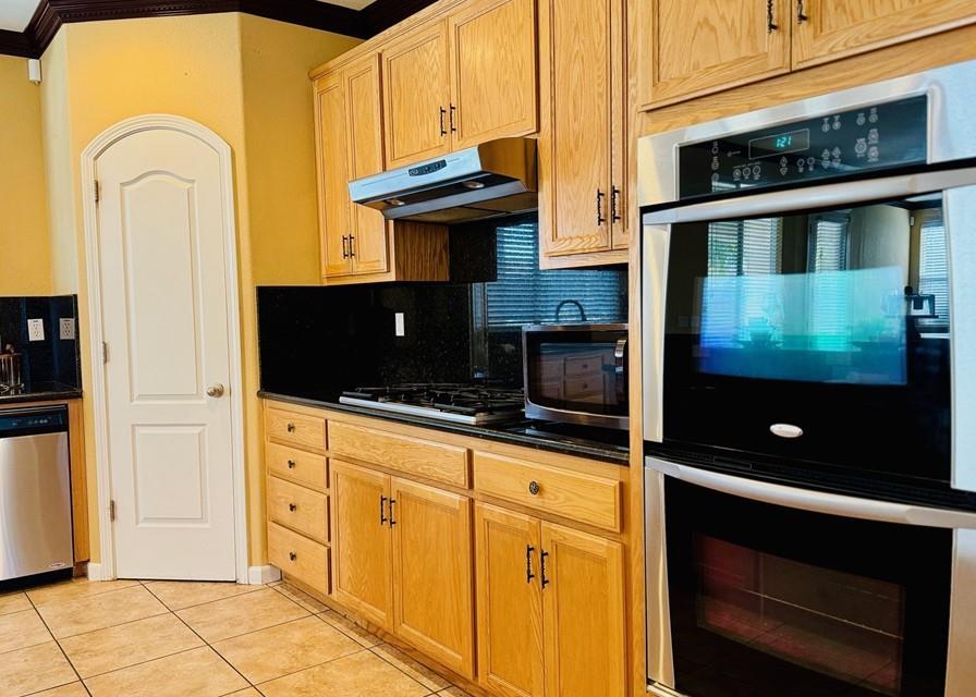 15185 Torrey Pines Cir, Chowchilla, CA 93610