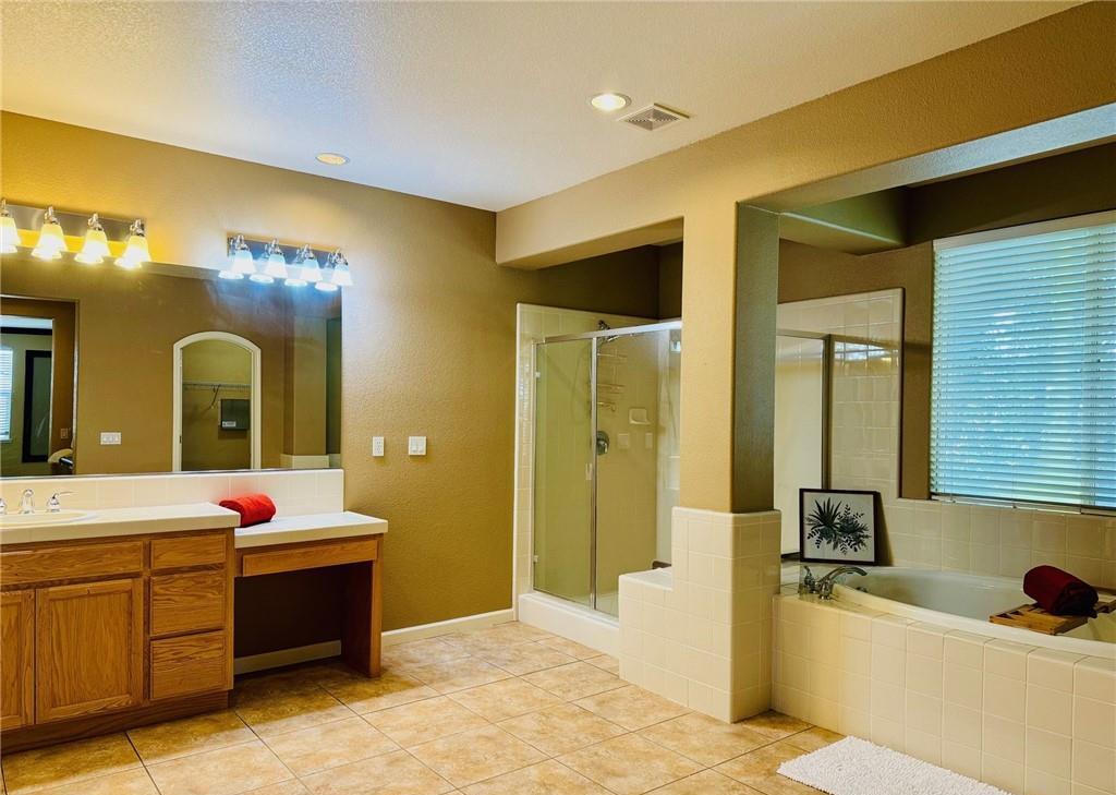 15185 Torrey Pines Cir, Chowchilla, CA 93610