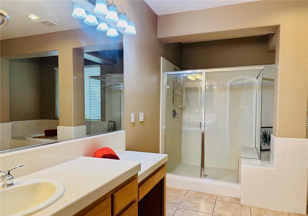 15185 Torrey Pines Cir, Chowchilla, CA 93610