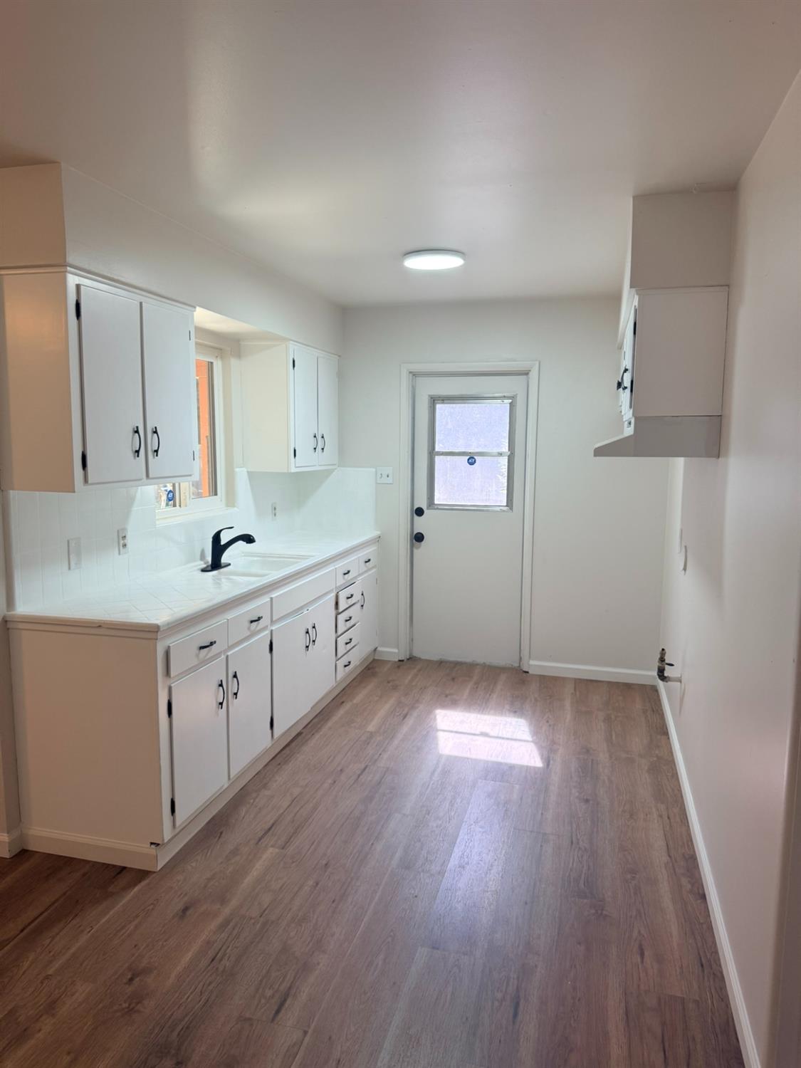 1604 S Sierra Vista Ave, Fresno, CA 93702