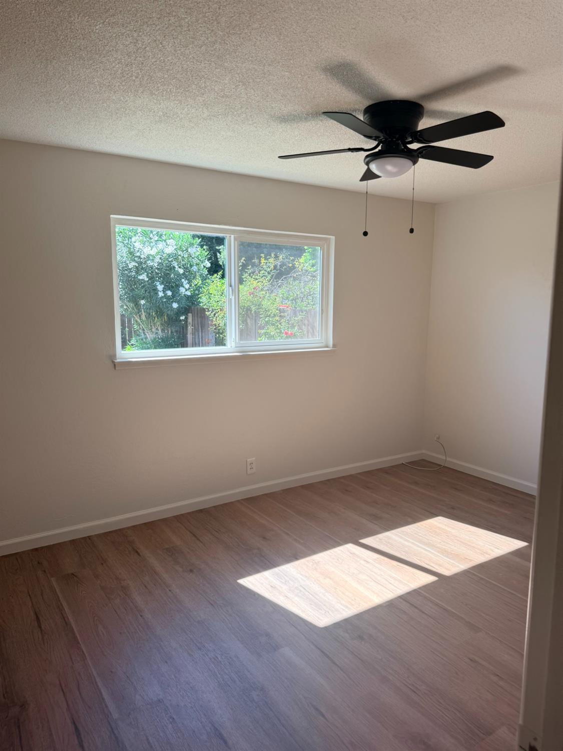 1604 S Sierra Vista Ave, Fresno, CA 93702